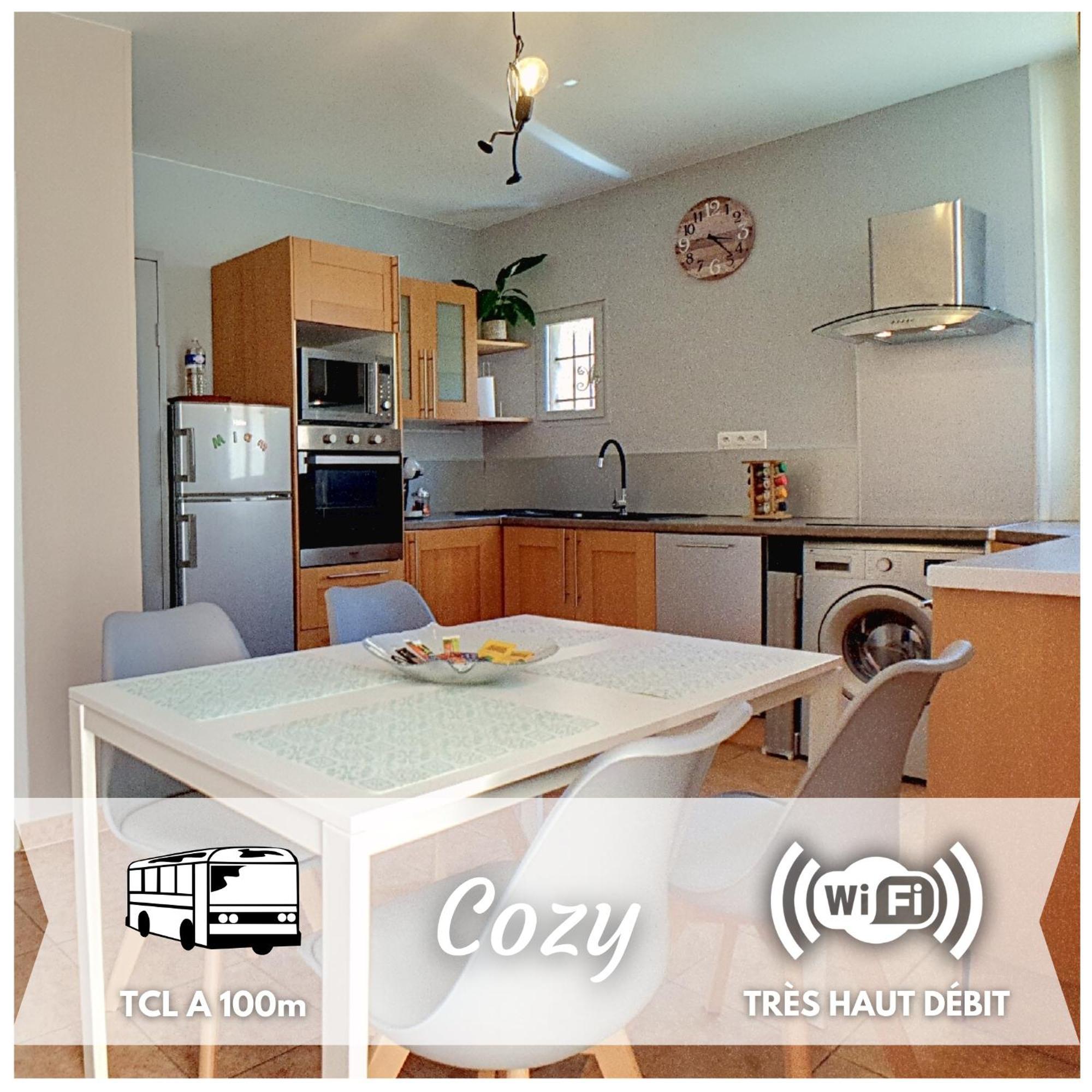 Stop Chez M Cozy # Qualite # Confort # Simplicite Pierre-Bénite 외부 사진